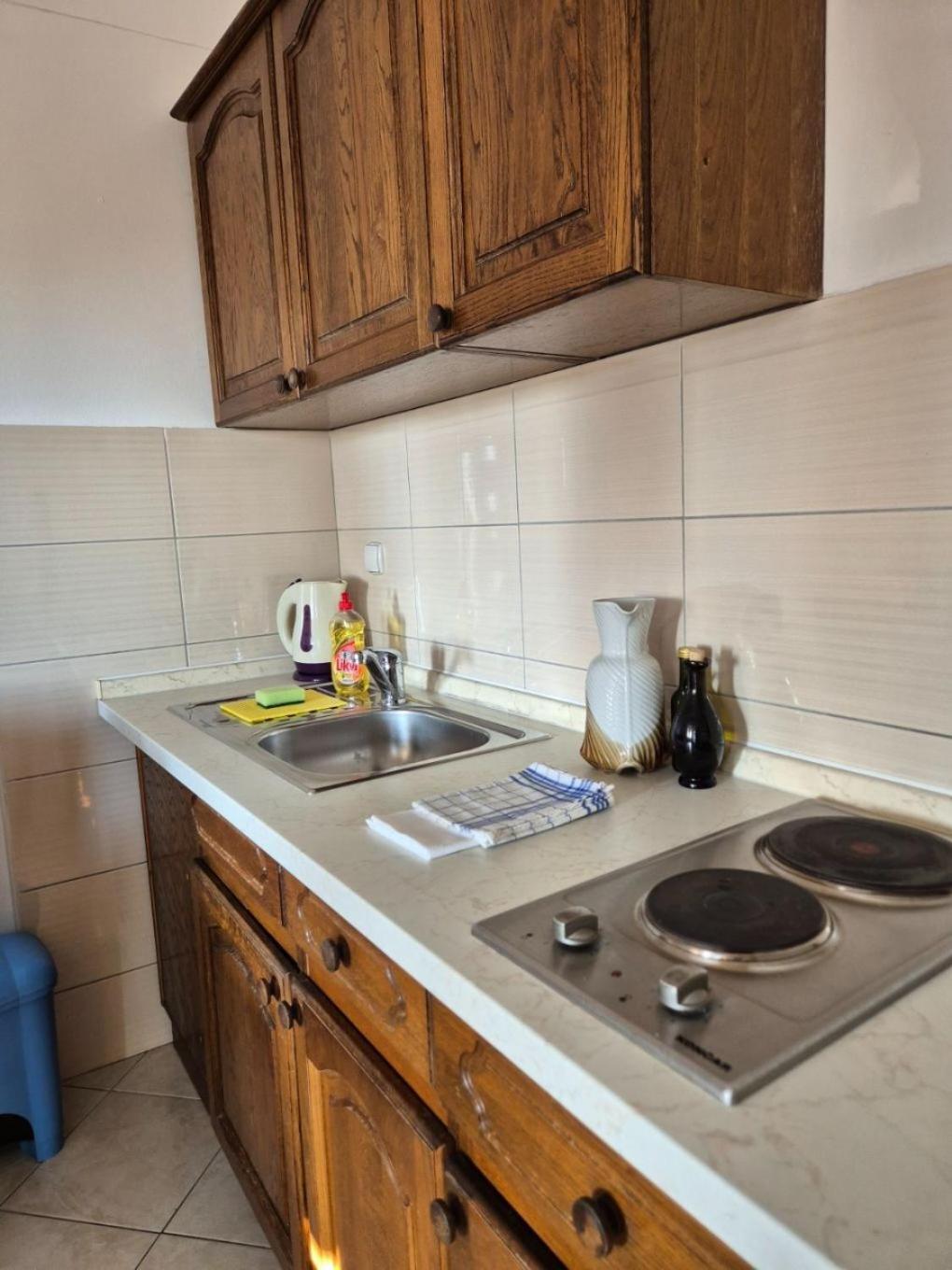 Apartments Josi - Parking And Barbecue Grebastica Ngoại thất bức ảnh